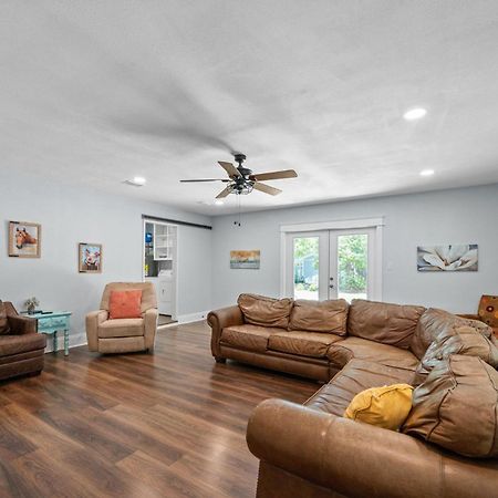 Peaceful Fairhope Retreat-Large Home On 1 Acre Lot エクステリア 写真